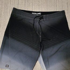 Billabong Recycle Fluid Pro board shorts SZ 38
